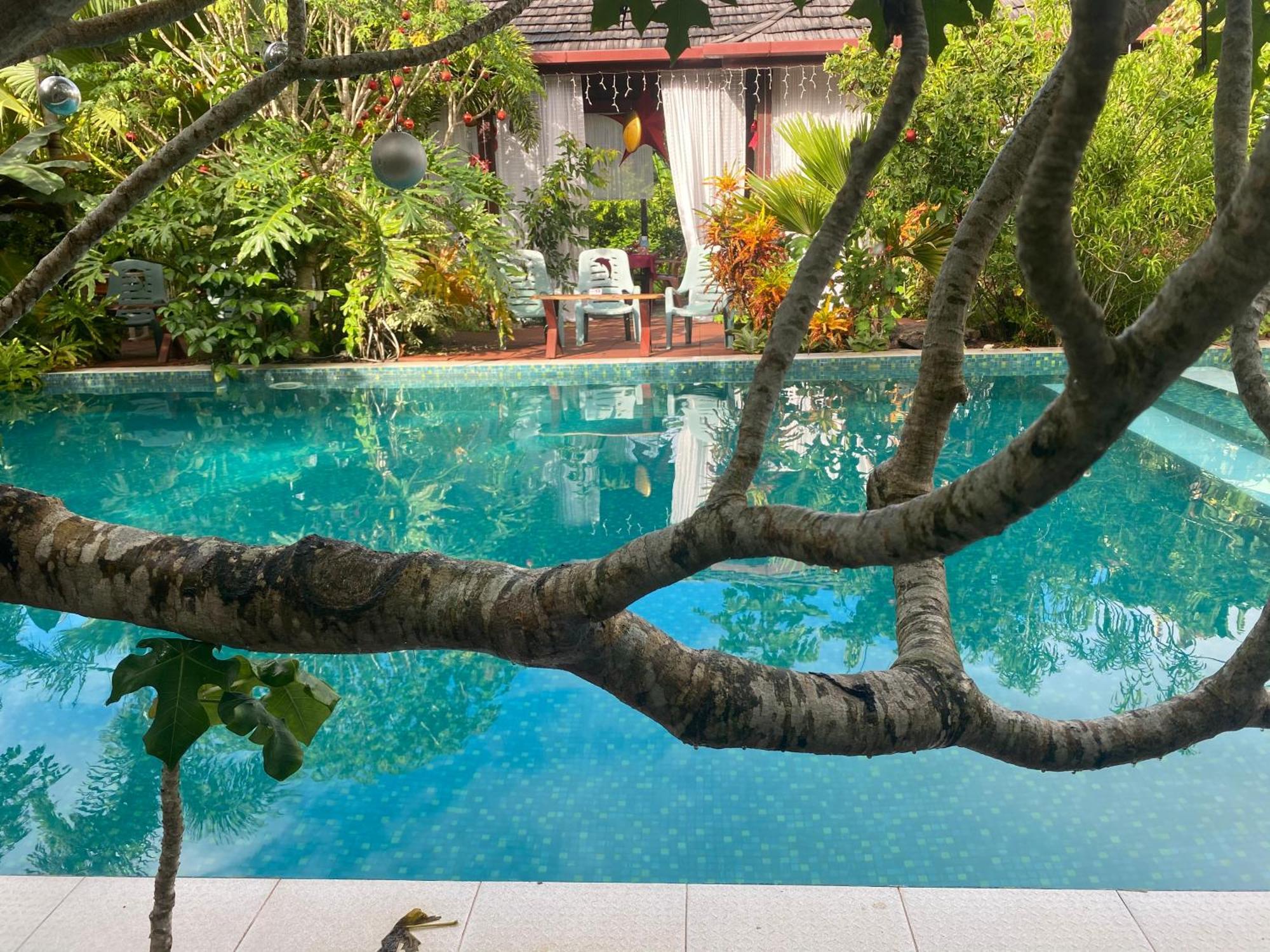 Taman Indah Resort Tamanredjo Extérieur photo